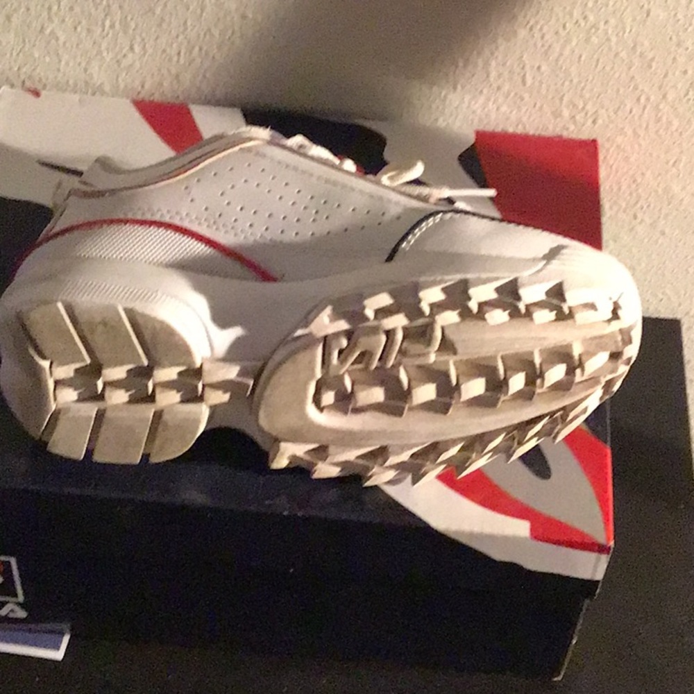 Filas - Picture 3 of 4